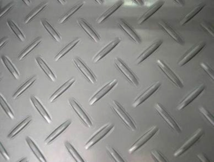 Stainless steel checkered plate