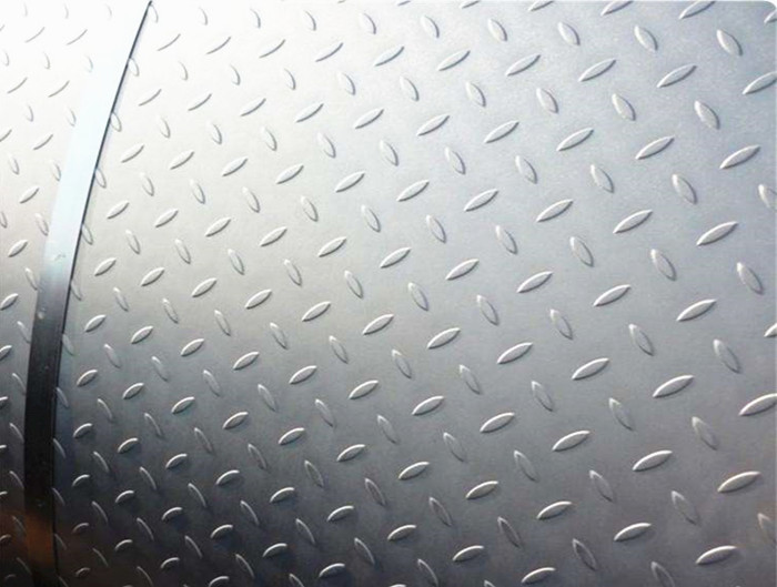 Stainless steel checkered plate