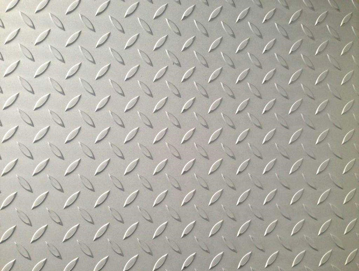 Stainless steel checkered plate